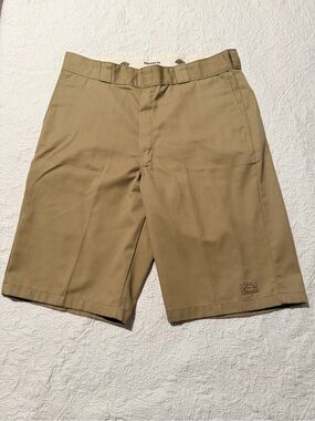 Dickies Men’s Khaki Straight Fit Work Shorts